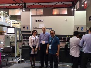 ഏൾൽ തണ്ണിമത്തൻ ഉപഭോക്താക്കൾ ഞങ്ങളുടെ എക്സിബിഷൻ സന്ദർശിക്കുക