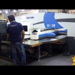 ഉയർന്ന ഗുണമേന്മയുള്ള സെർവ സിഎൻസി ഹൈഡ്രോളിക് ടurre പഞ്ച് പ്രസ് യന്ത്രങ്ങൾ