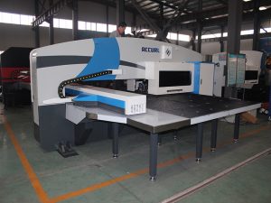 cnc turret punch ഇന്ത്യക്ക് പ്രസ്സ് ഉപയോഗിച്ചു